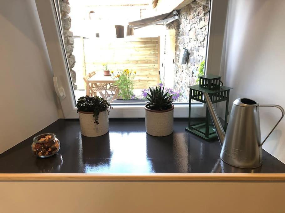 Gite De L'Hotel Castel Couvains  Kültér fotó